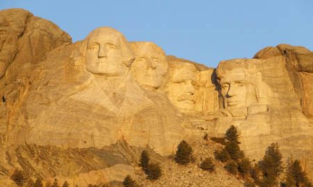 MONTE RUSHMORE